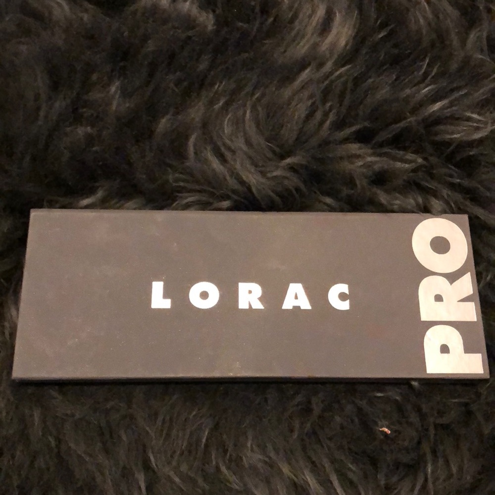 Barely used eyeshadow pallet